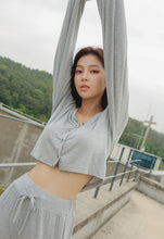 Load image into Gallery viewer, CONCHWEAR Sugar Crop Cardigan 2Colors