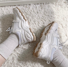 Load image into Gallery viewer, 23.65 V2 Neo Sneakers Brown