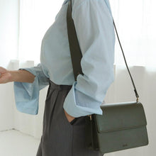 Load image into Gallery viewer, D.LAB May Bag Khaki