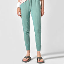 Load image into Gallery viewer, AKIII CLASSIC Cloud Recovery Flip Flop V2 Gray