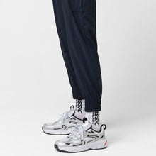 Load image into Gallery viewer, AKIII CLASSIC Titan Sneakers Silver