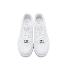 Load image into Gallery viewer, GRIMPER Pretzel Stick🥨Sneakers White