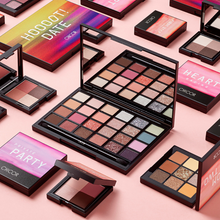 Load image into Gallery viewer, CHICOR First Step Shadow Palette 02 City Night