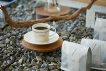 Load image into Gallery viewer, LUYCHO Locomotion Series The Jumping Cat (Short Cup 240ml)