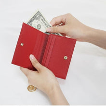 Load image into Gallery viewer, D.LAB Minette Half Wallet Red