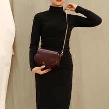 Load image into Gallery viewer, D.LAB Momo bag Wine