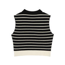 Load image into Gallery viewer, CITYBREEZE Logo Sleeveless Cropped Top Black & White (IZ*ONE MINJU’s Pick)