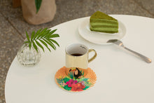 Load image into Gallery viewer, LUYCHO On Flowers Series Toucan (Tall Cup 350ml)