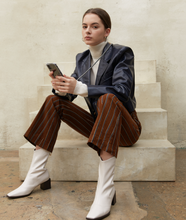 Load image into Gallery viewer, ARNO iPhone Case with Rope Strap Black White