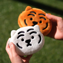 Load image into Gallery viewer, MUZIK TIGER Keyring Pouch