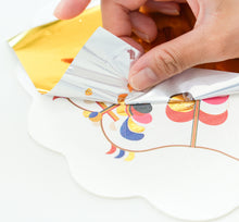 Load image into Gallery viewer, [ARTSOOMBI] MUSEUM IN HAND Korean Heritage &quot;Buchae&quot; Gold-Foiled Hand Fan Craft Kit
