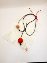 Load image into Gallery viewer, [HONG HYUN-JEONG HANJI CRAFT STUDIO] Jiseung Necklace

