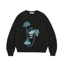 Load image into Gallery viewer, [2024 CAST] (OMNIART) ULKIN Samo is Alive Green Graphic Sweatshirt
