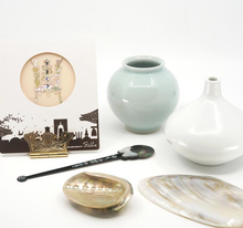 Load image into Gallery viewer, [SHELLANG] Mother-of-pearl Sticker (Timeless Beauty- SilLa)
