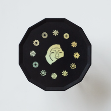 Load image into Gallery viewer, [SHELLANG] Silla’s Smile Soban Wireless Charger
