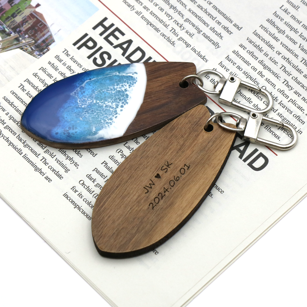 [WOODMENT] A Piece of Wave Keychain