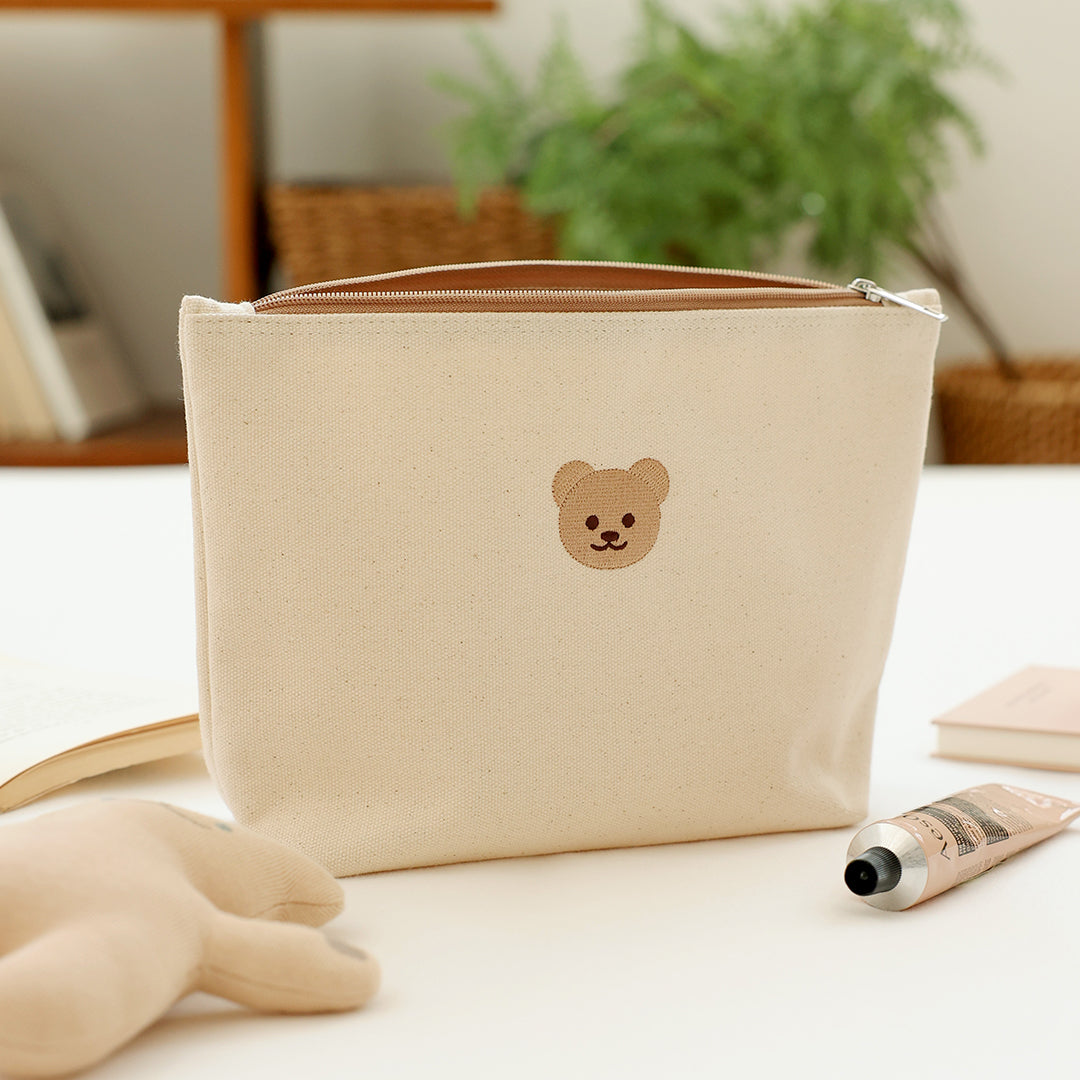 CHEZ-BEBE Embroidery Pouch Chezgomi (Ivory Bear)