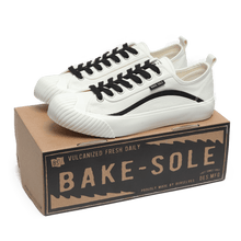 Load image into Gallery viewer, BAKE-SOLE Omelet Sneakers White Dark
