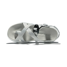 Load image into Gallery viewer, AKIII CLASSIC Bogota Sandals Gray
