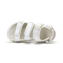 Load image into Gallery viewer, AKIII CLASSIC Granda Sandals Triple White
