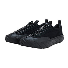 Load image into Gallery viewer, AGE SNEAKERS C-1 Cut Black
