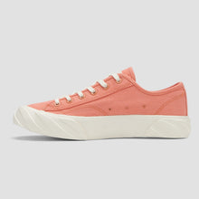 Load image into Gallery viewer, AGE SNEAKERS Low Cut Canvas Coral
