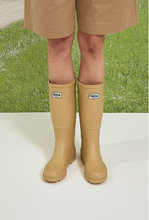 Load image into Gallery viewer, 23.65 Rain Boots Beige
