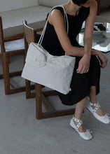 Load image into Gallery viewer, KWANI My Dear Bow Bow Tote Bag Sleek Dove
