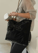 Load image into Gallery viewer, KWANI My Dear Bow Bow Tote Bag Shiny Black
