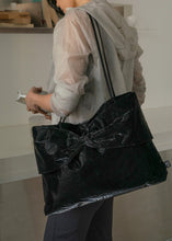 Load image into Gallery viewer, KWANI My Dear Bow Bow Tote Bag Shiny Black
